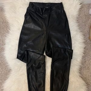 Express Faux Leather Leggings xs